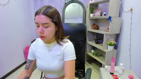 isebella online show from April 13, 1:05 pm