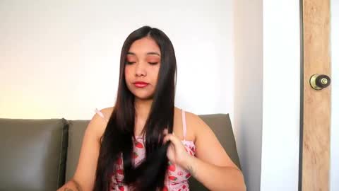   online show from April 13, 12:43 pm