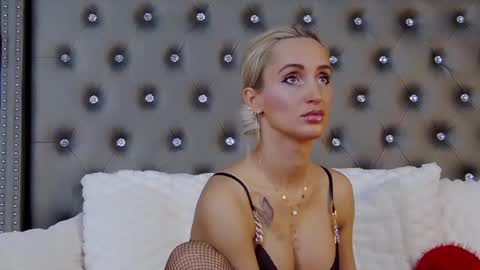 IsabelleEthan online show from February 17, 2:31 am