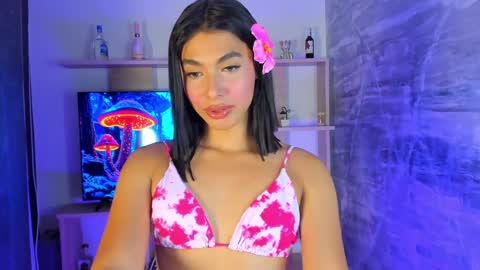 Snapshot of isabellefoxx chatting on January 28, 5:32 am Isa online show from January 28, 5:32 am