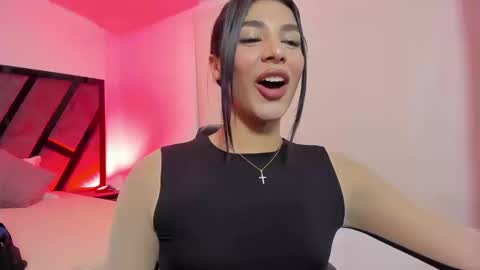 Snapshot of isabellefoxx chatting on September 8, 10:53 pm Isa online show from September 8, 10:53 pm