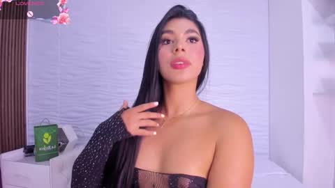 Snapshot of isabellefoxx chatting on November 21, 11:14 pm Isa online show from November 21, 11:14 pm