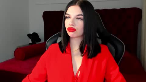 isabellevale online show from October 16, 7:04 pm