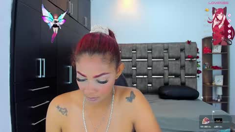 Snapshot of isabelreyes_ chatting on September 20, 2:07 pm Hi mi name is Isabel  online show from September 20, 2:07 pm