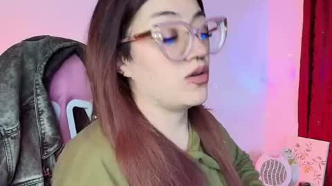 Snapshot of isaferrer06 chatting on July 3, 6:53 am Isabella Ferrer online show from July 3, 6:53 am