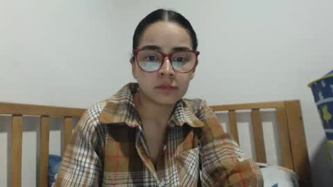 Emma online show from February 3, 2:53 am