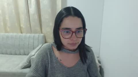 Emma online show from April 18, 3:32 am