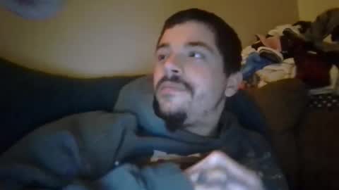 Snapshot of isiah0158 chatting on March 1, 2:24 am youngking online show from March 1, 2:24 am