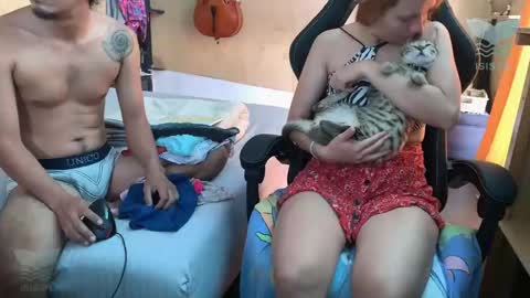 Isis  Alan online show from April 9, 1:38 pm