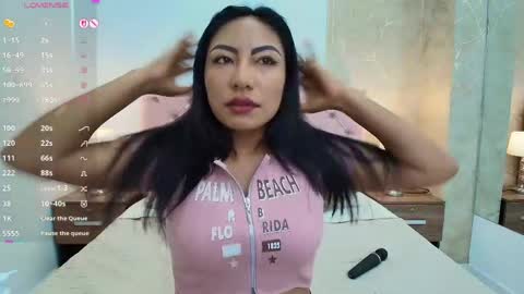Isis Choi online show from May 23, 7:18 pm