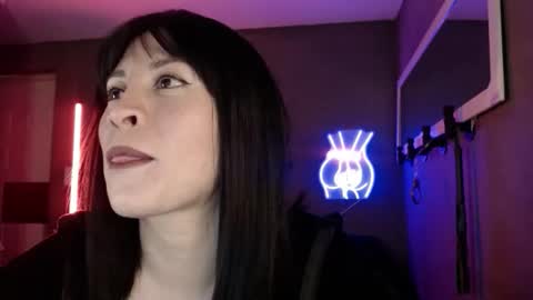 Snapshot of isis_diosa chatting on October 27, 4:22 pm Ana Maria online show from October 27, 4:22 pm