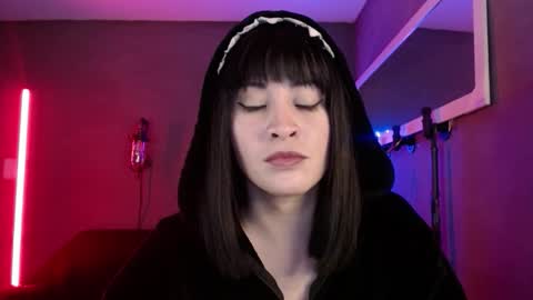 Snapshot of isis_diosa chatting on November 2, 12:18 pm Ana Maria online show from November 2, 12:18 pm