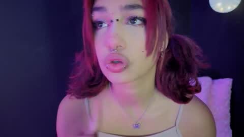 Isisjones18 online show from September 11, 3:50 am