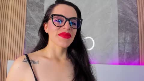 Snapshot of isisnoir chatting on September 24, 12:19 pm Isis Noir online show from September 24, 12:19 pm