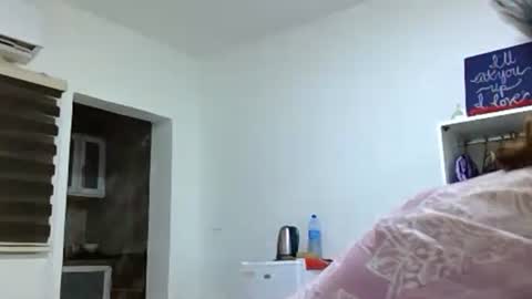 Snapshot of island_serena chatting on September 19, 7:47 pm Sexy Serena online show from September 19, 7:47 pm