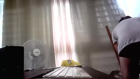 Snapshot of islandforfun chatting on November 17, 1:50 pm islandforfun online show from November 17, 1:50 pm