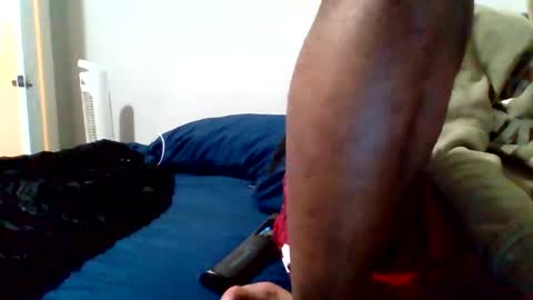 Snapshot of islandmaker chatting on October 5, 10:46 am islandmaker online show from October 5, 10:46 am