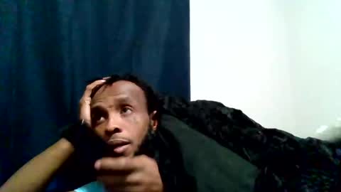 Snapshot of islandmaker chatting on December 17, 9:04 am islandmaker online show from December 17, 9:04 am