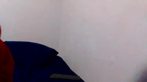 Snapshot of islandmaker chatting on December 19, 6:09 am islandmaker online show from December 19, 6:09 am