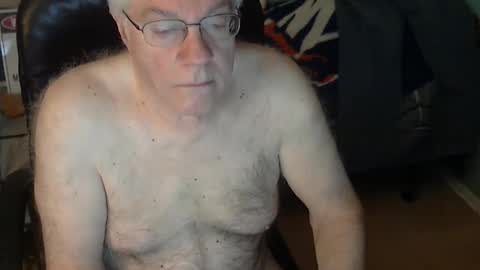 Snapshot of islesman22 chatting on February 7, 10:08 am islesman22 online show from February 7, 10:08 am