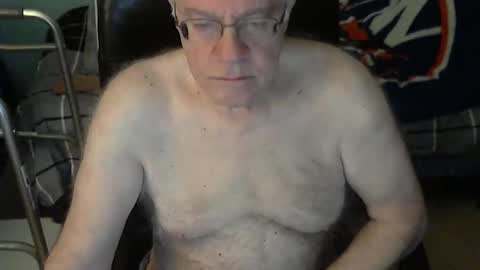 Snapshot of islesman22 chatting on February 9, 10:30 am islesman22 online show from February 9, 10:30 am