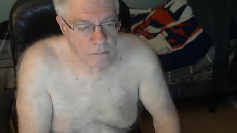 Snapshot of islesman22 chatting on February 19, 10:11 am islesman22 online show from February 19, 10:11 am