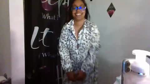 Sharice online show from April 20, 10:44 pm