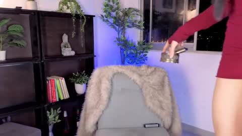 Julyane online show from February 14, 1:57 am