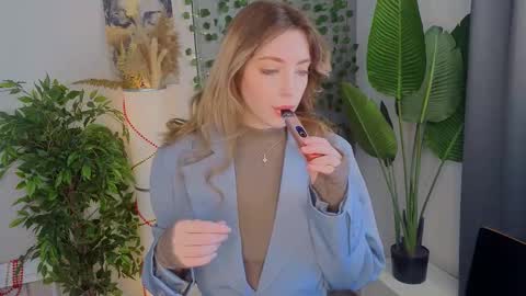 Emilia online show from February 4, 6:19 am