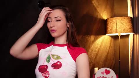 IsoldeBliss online show from February 18, 8:16 am