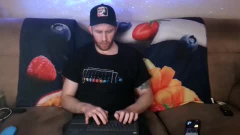 Snapshot of israeli_tall chatting on December 1, 9:15 pm Tall Jewish Ginger DOM online show from December 1, 9:15 pm