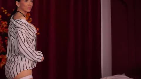 isRubyFever online show from March 23, 5:11 am