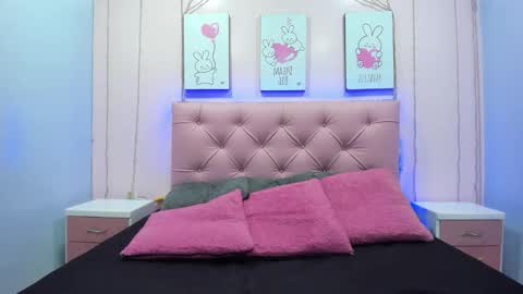 Issa  online show from October 16, 3:18 am