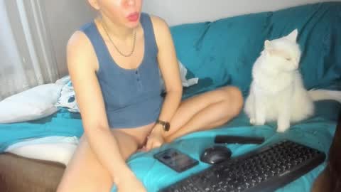 Issabelle online show from January 17, 6:07 am