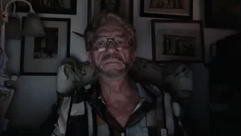 ImYourBitch online show from March 27, 5:46 am