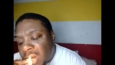 iswalloweveything online show from April 23, 9:41 am