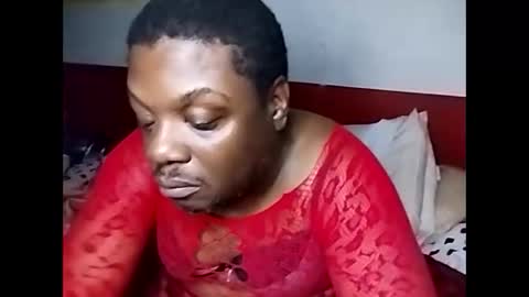 iswalloweveything online show from April 28, 12:32 pm