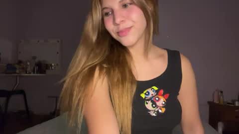 isabella online show from March 25, 10:27 pm