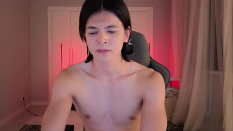 Aizen online show from April 18, 5:50 pm