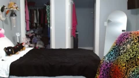 Bella Bloom online show from February 3, 4:46 am