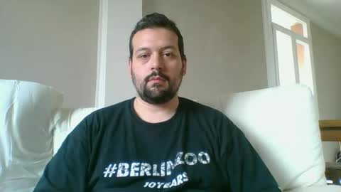 Snapshot of italianbigboy932 chatting on April 29, 12:31 pm italianbigboy932 online show from April 29, 12:31 pm