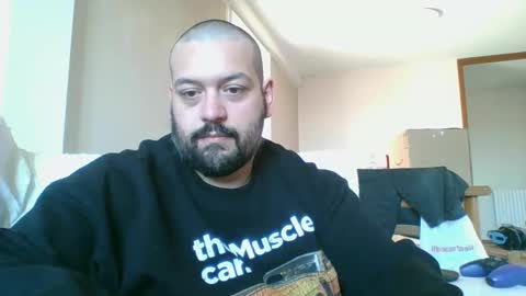 Snapshot of italianbigboy932 chatting on May 16, 12:15 pm italianbigboy932 online show from May 16, 12:15 pm