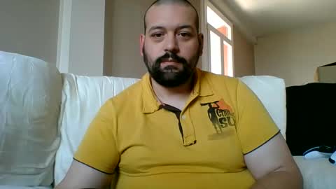 Snapshot of italianbigboy932 chatting on May 20, 11:38 am italianbigboy932 online show from May 20, 11:38 am