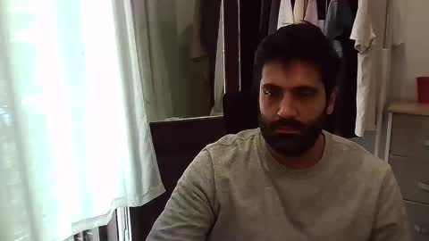 Snapshot of italianboybcn chatting on October 5, 9:29 am italianboybcn online show from October 5, 9:29 am