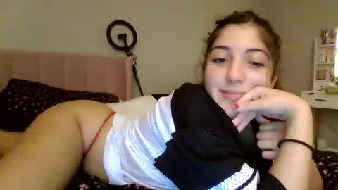 ItalianKitty online show from December 16, 1:54 am