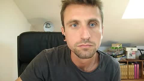 Snapshot of italiano116116 chatting on June 16, 1:25 pm italiano116116 online show from June 16, 1:25 pm