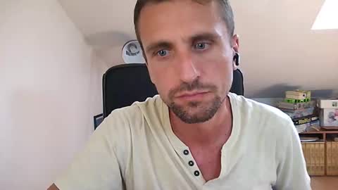 Snapshot of italiano116116 chatting on July 15, 1:38 pm italiano116116 online show from July 15, 1:38 pm