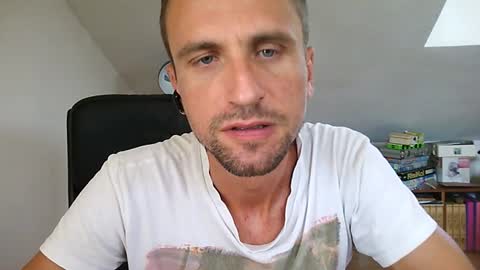 Snapshot of italiano116116 chatting on July 28, 7:48 am italiano116116 online show from July 28, 7:48 am