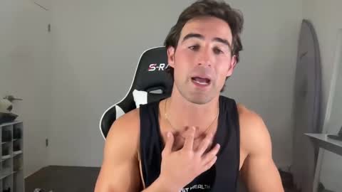 italianstallion336 online show from October 2, 3:35 am