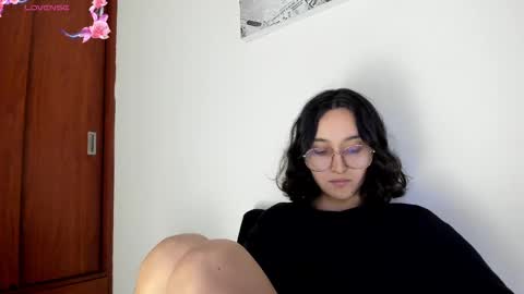 Snapshot of its__angelica_ chatting on December 3, 6:28 pm Angelica online show from December 3, 6:28 pm